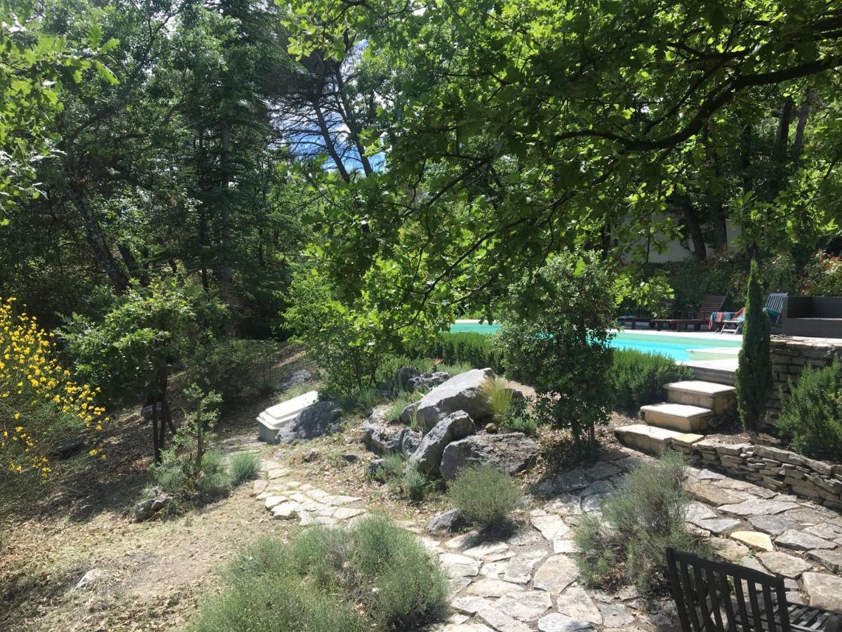 Villa De Carbonelle Pierrevert Exterior foto