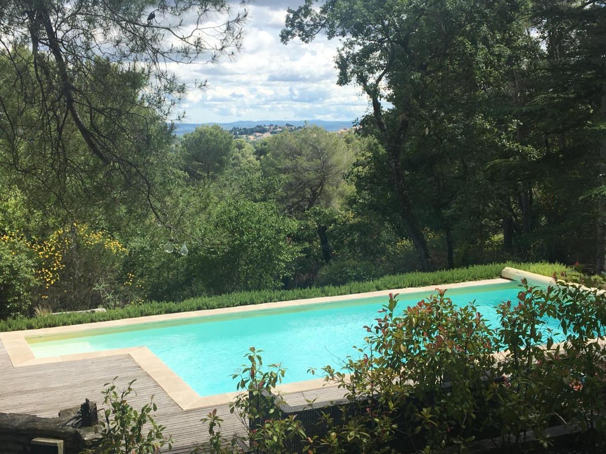 Villa De Carbonelle Pierrevert Exterior foto